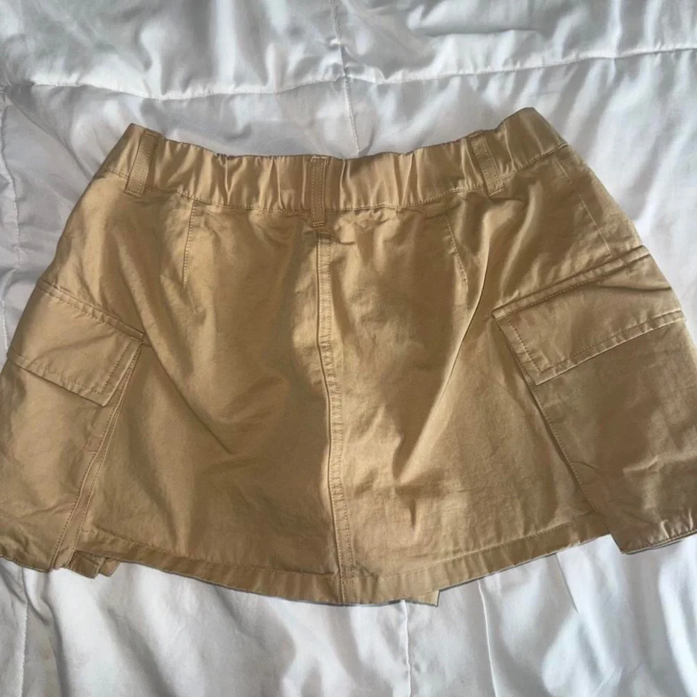 Zara Tan Cargo Bermuda Shorts
